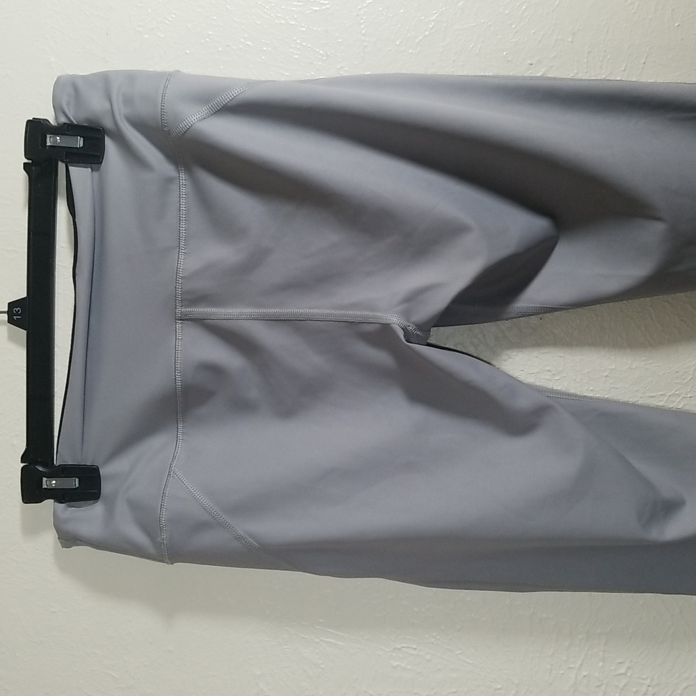 Victoria Sport Gray Workout leggings Size L - Picture 5 of 13